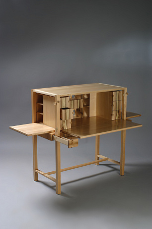 «Бюро», коллекция «Сочетание», 2004